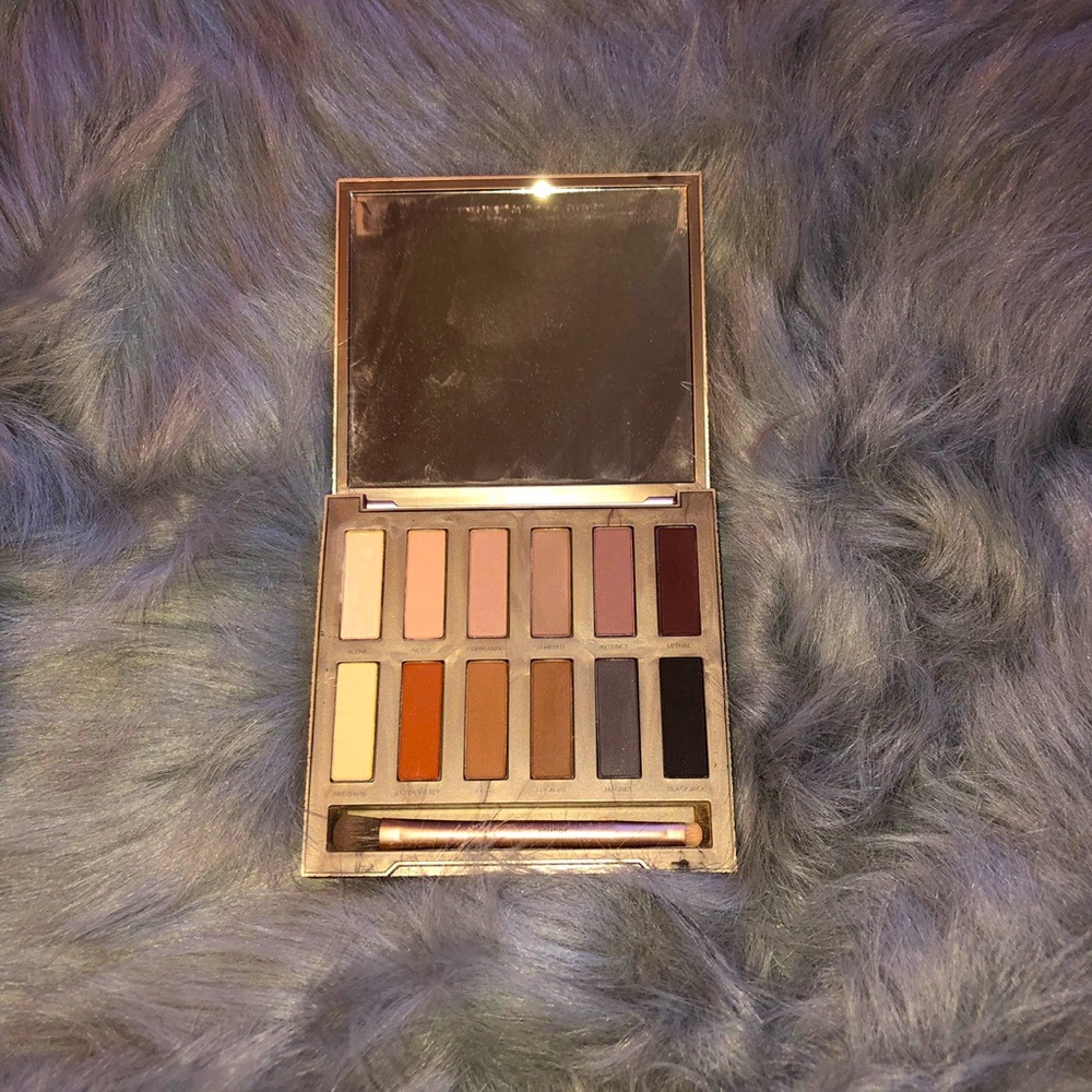 Urban Decay Naked Ultimate Basics eyeshadow✨
